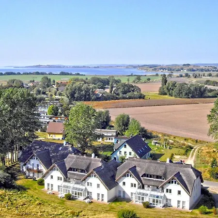 Strandhaus Moenchgut Ferienwohnung 09 Mit Sauna- Und Schwimmbadnutzung Im Ahoi Sellin
